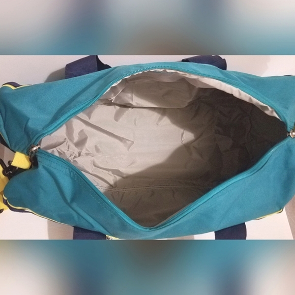 High Sierra Life Is Good Cargo Duffle Bag - Picture 15 of 16